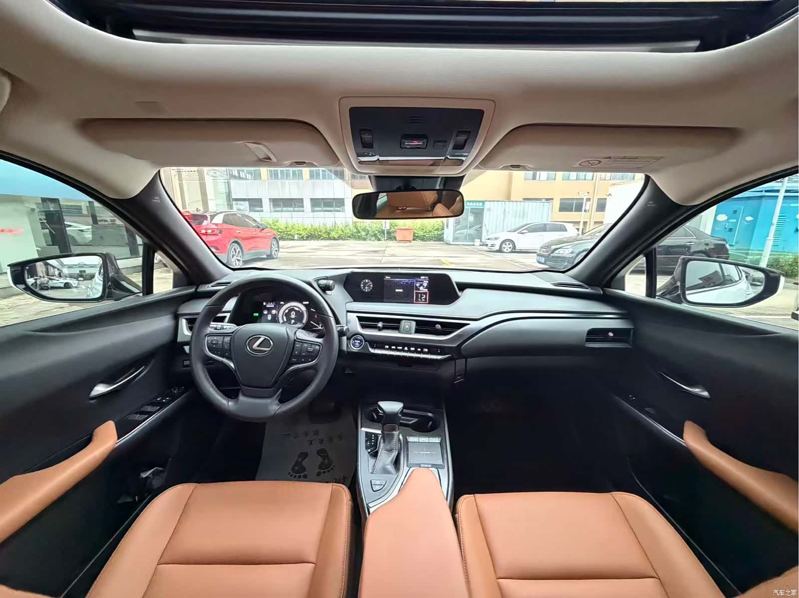 Lexus UX, 2021 7