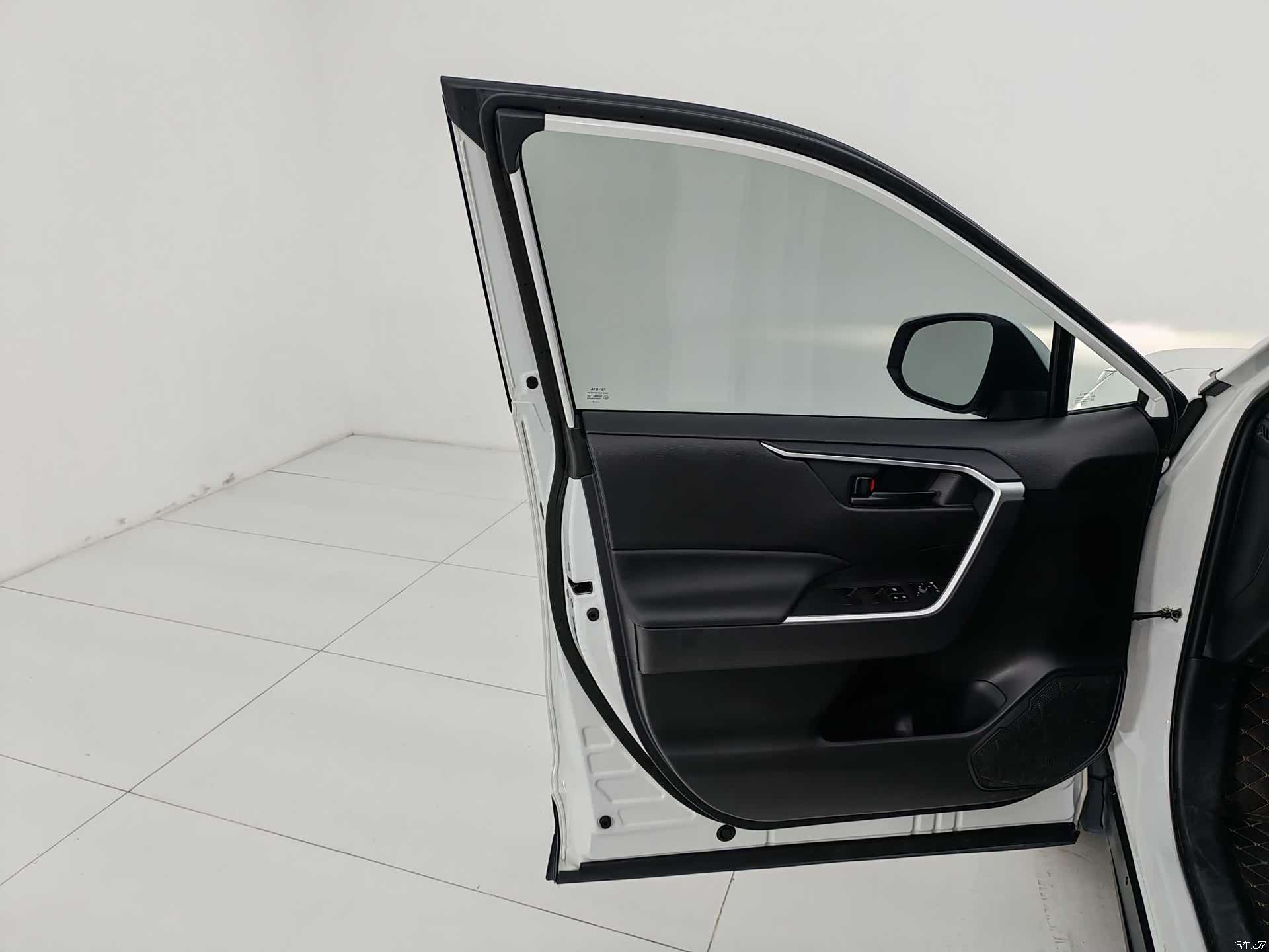 Toyota Wildlander, 2024 8