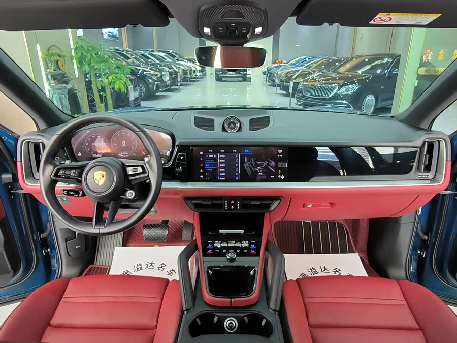 Porsche Cayenne 2023, фото 3