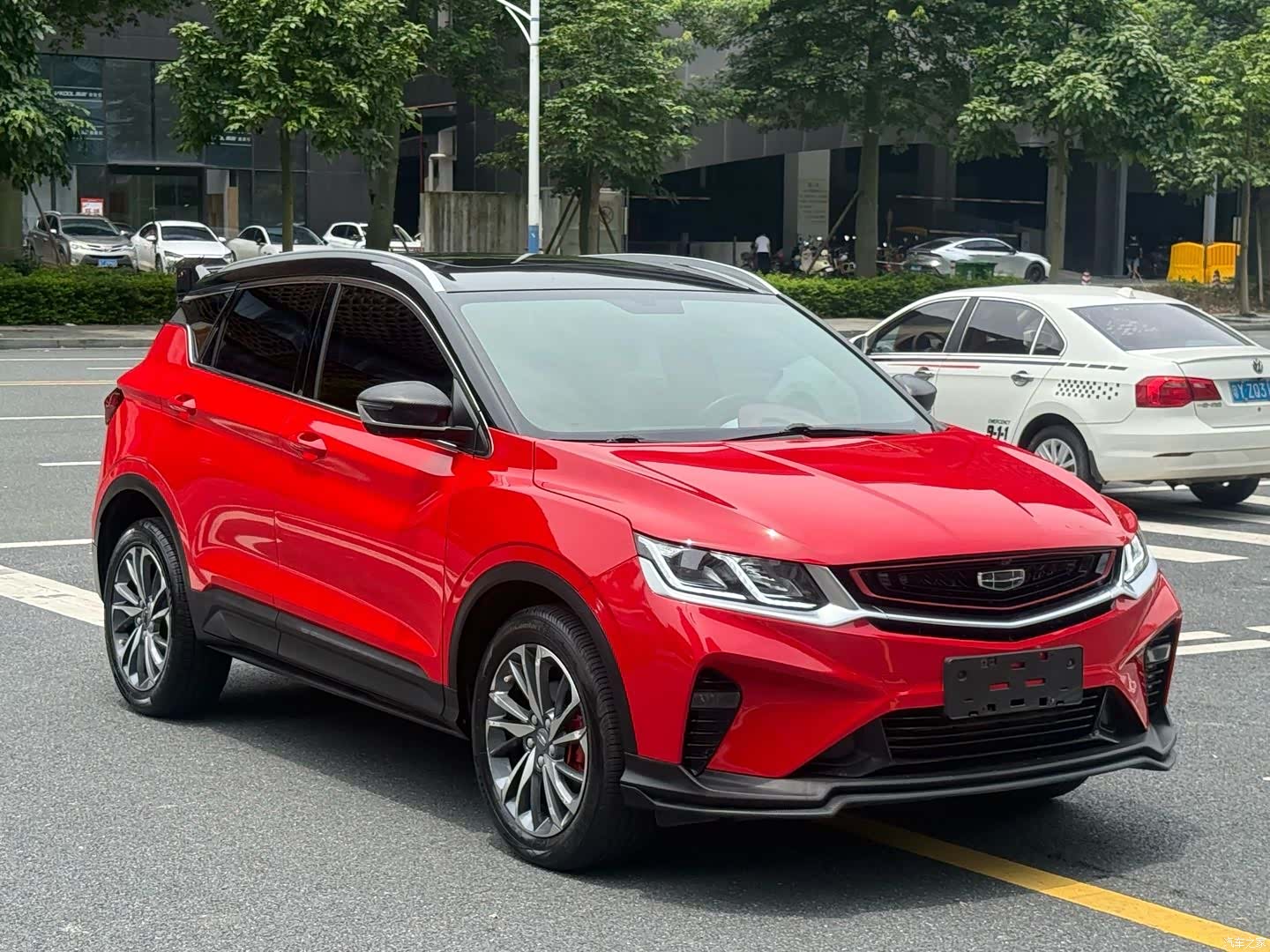Geely Coolray, 2021 3
