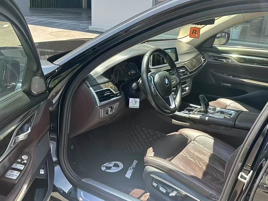 BMW 7-Series 2016, фото 4