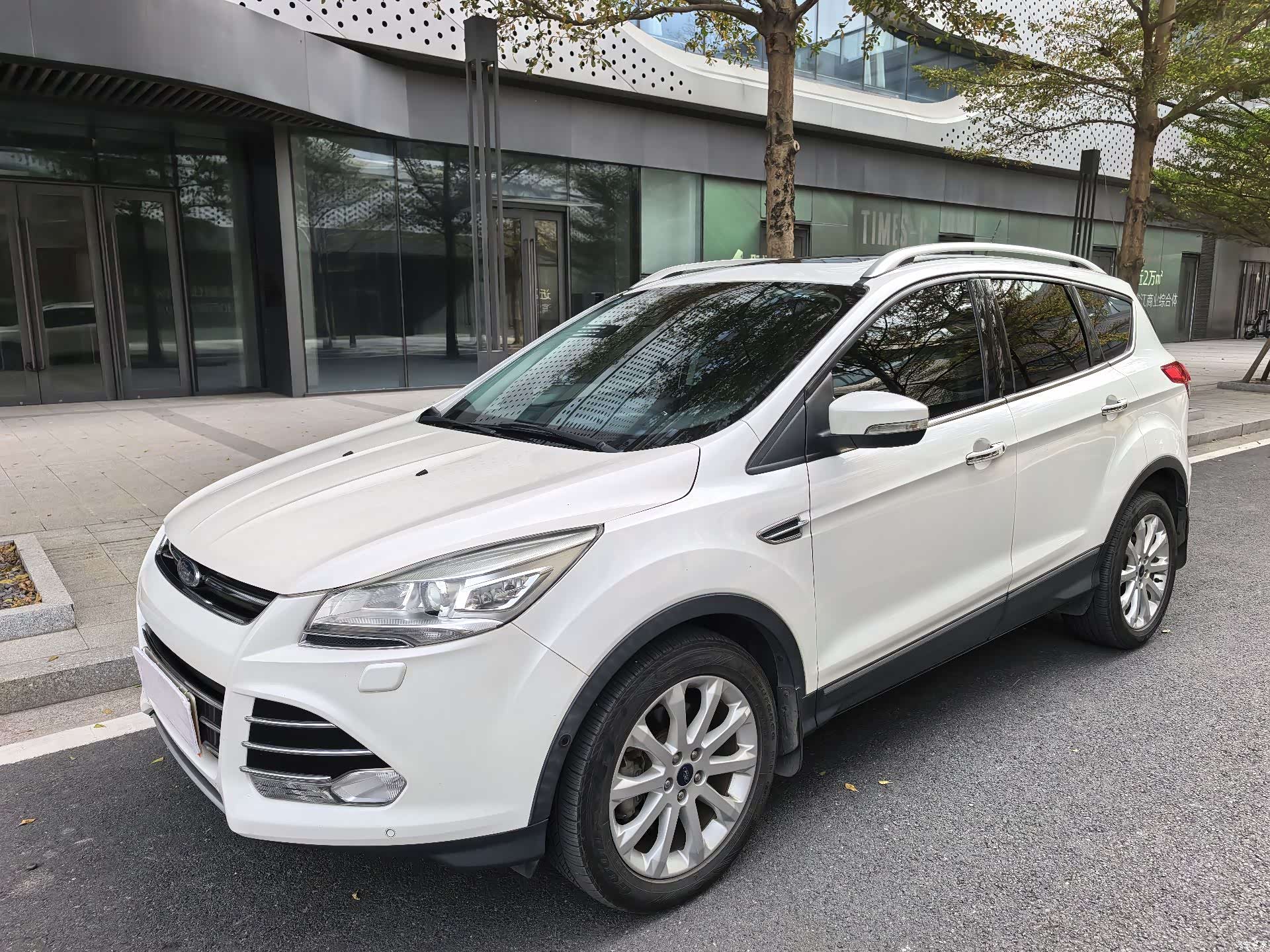 Ford Kuga, 2016 1