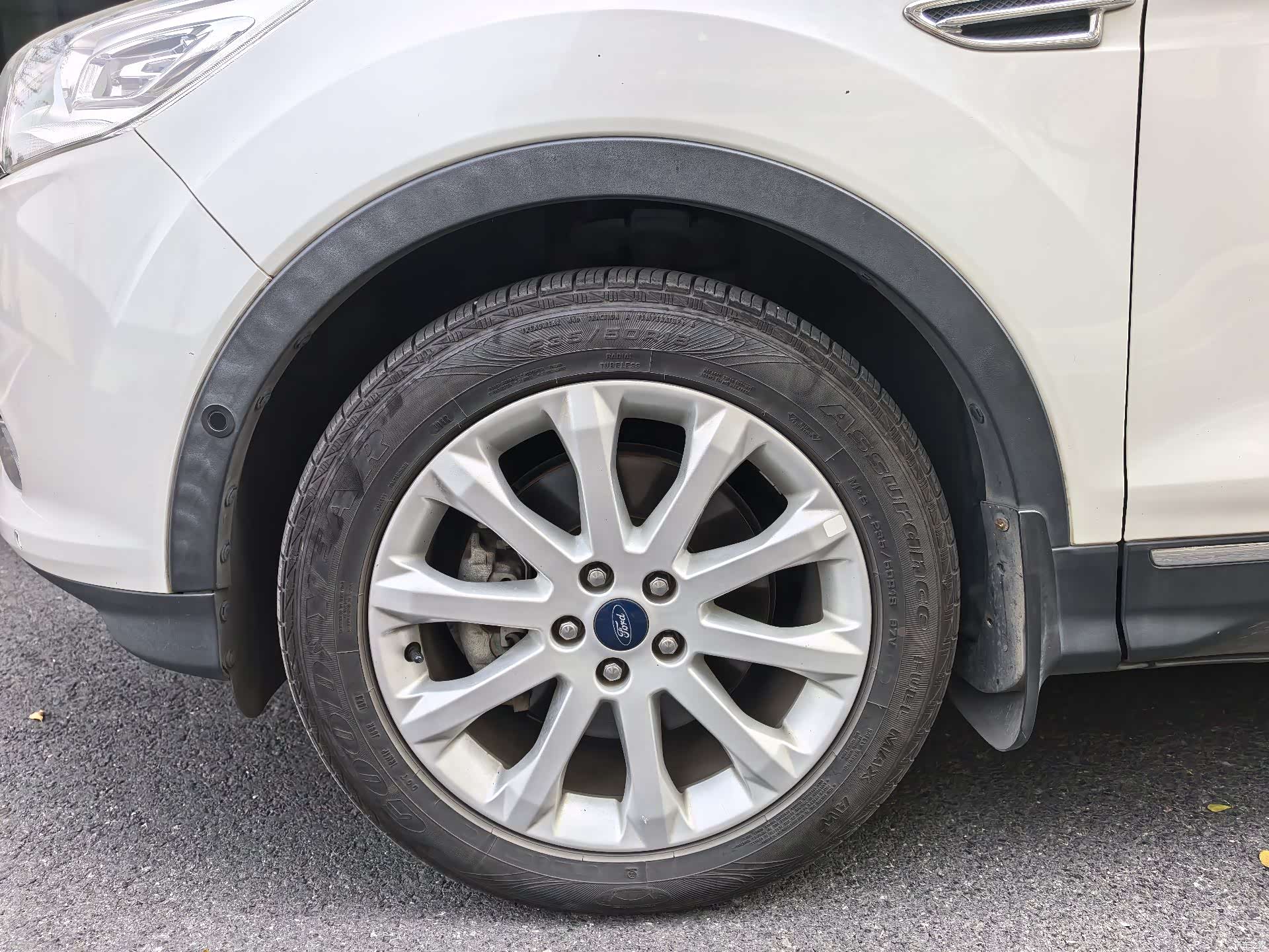 Ford Kuga, 2016 7