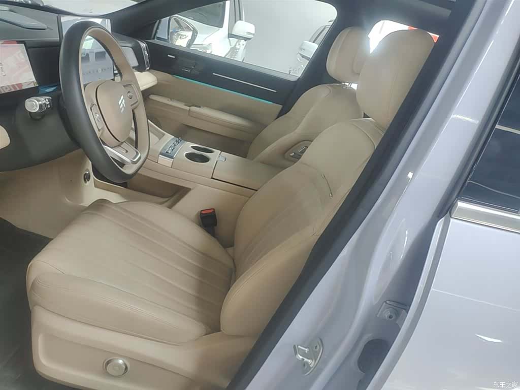 Jetour L7, 2025 15