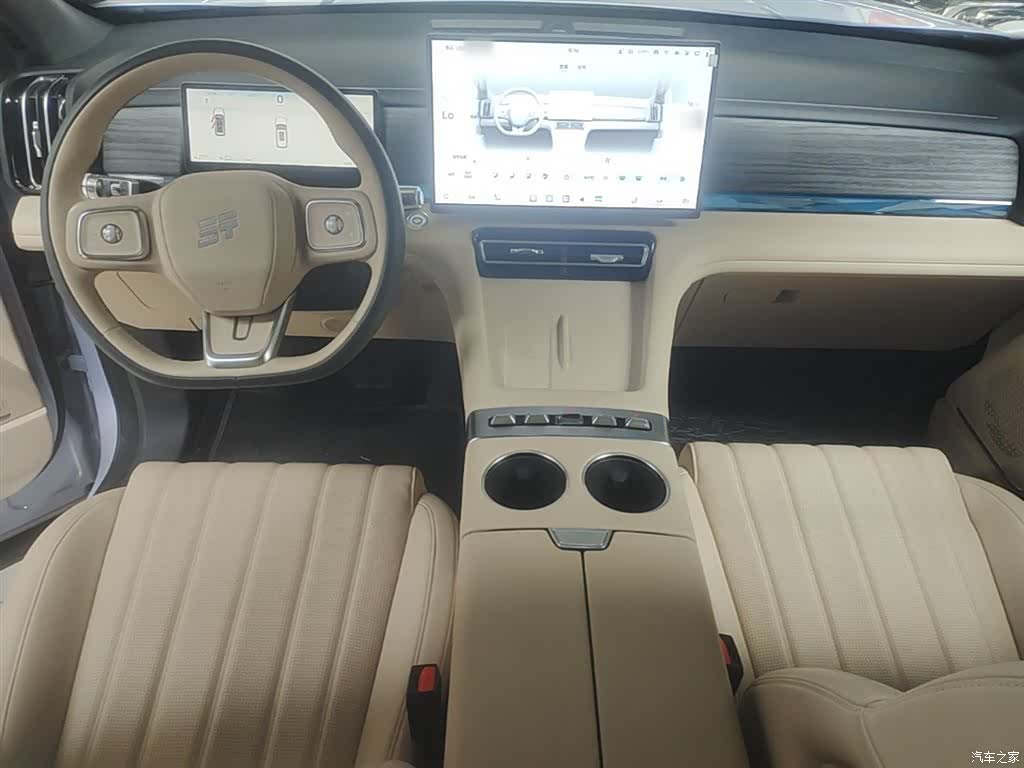Jetour L7, 2025 10