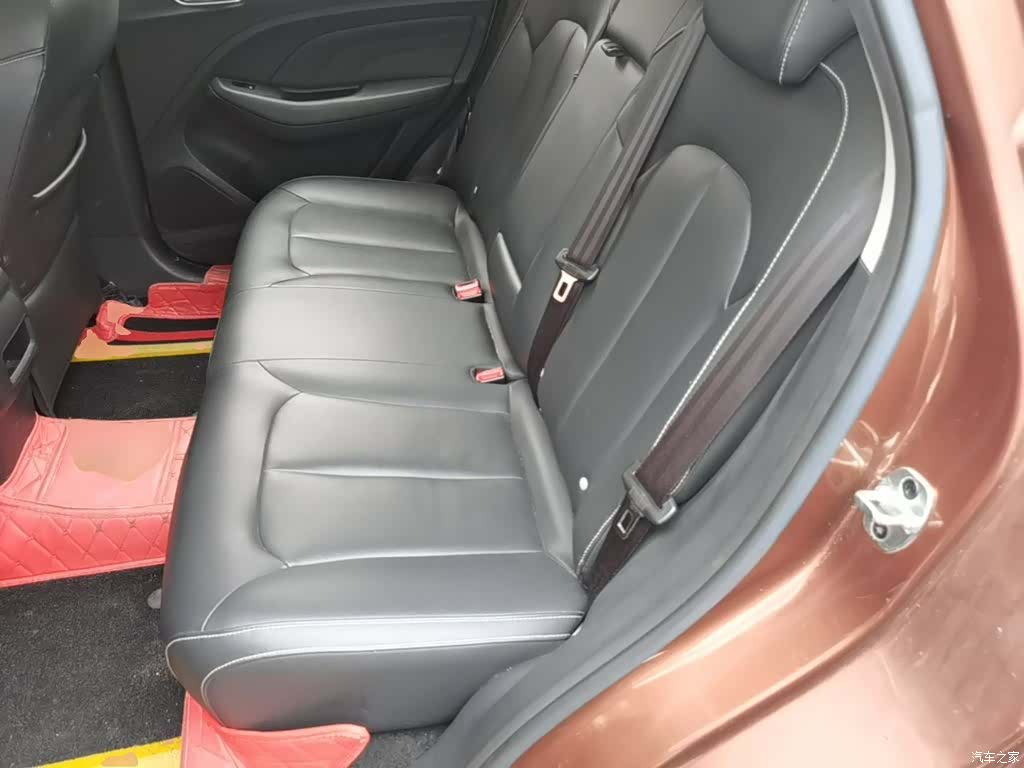 Roewe RX3, 2020 17