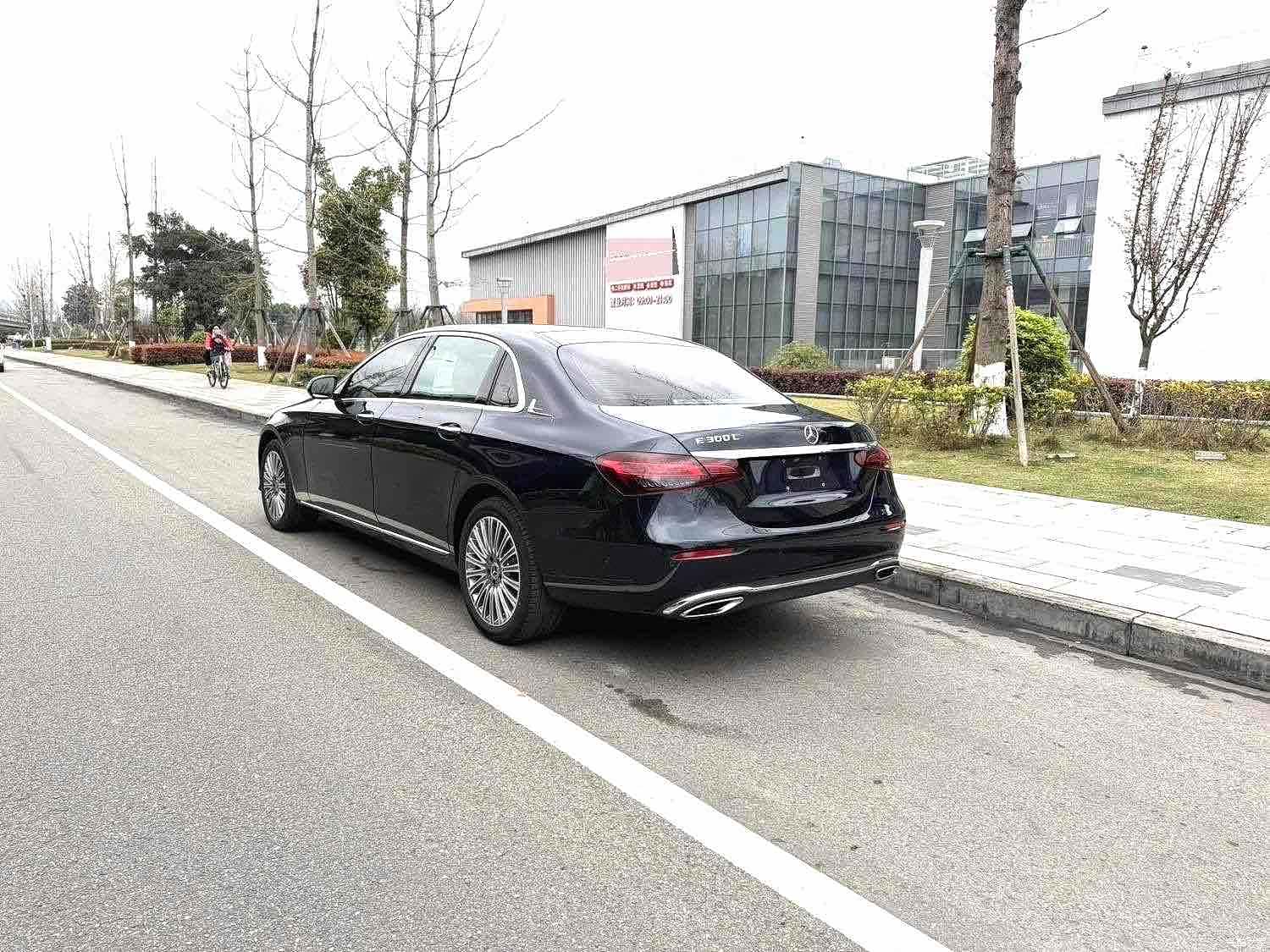 Mercedes-Benz E-Class, 2022 9
