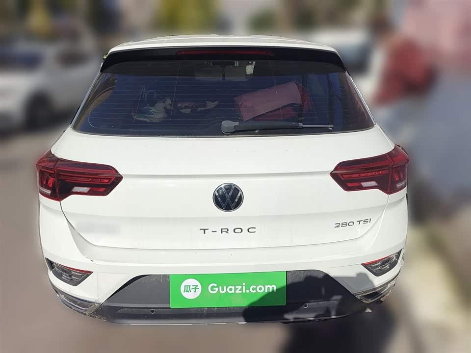 Volkswagen T-ROC exploring Songs