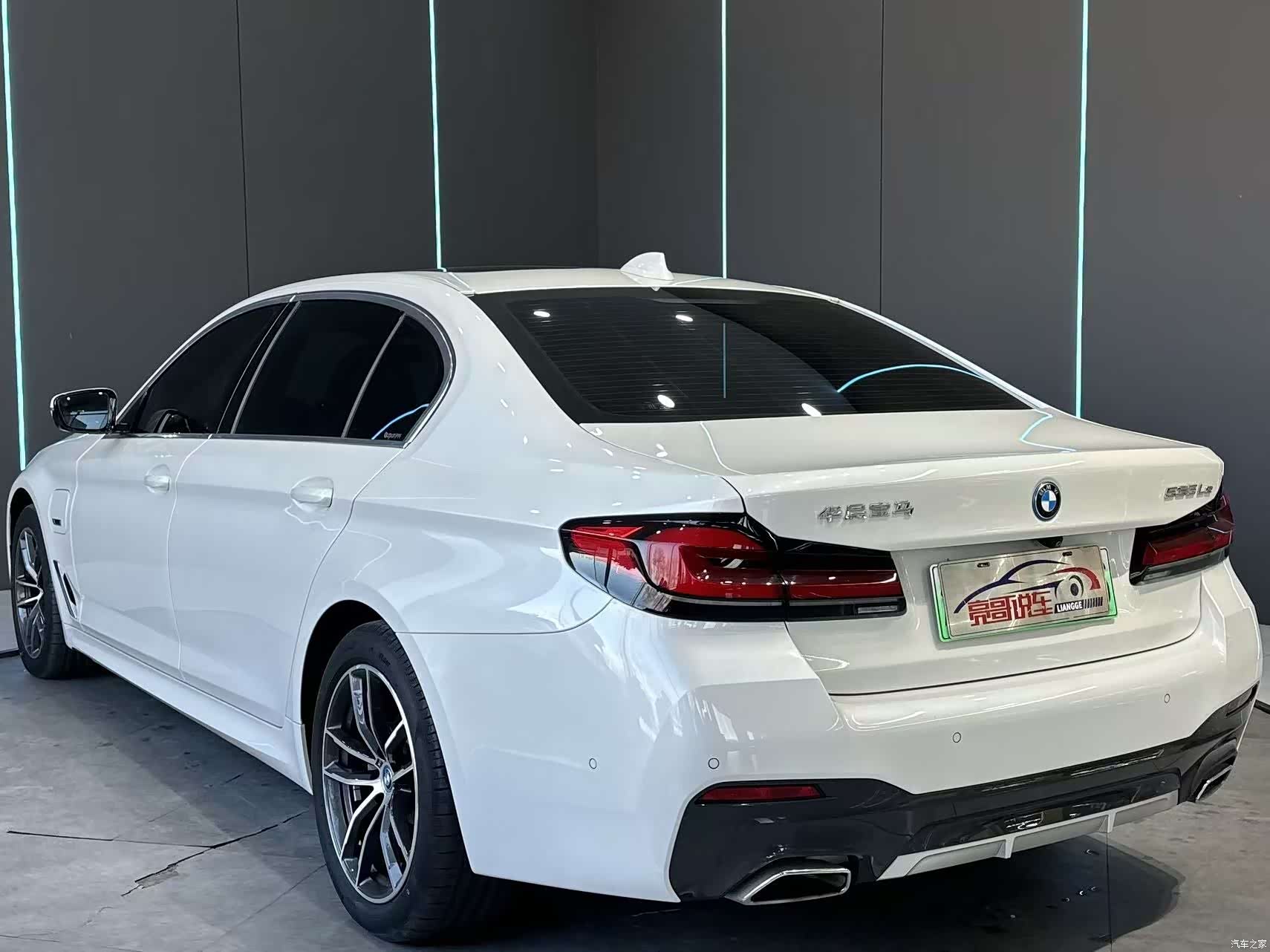 BMW 5 Series, 2022 8