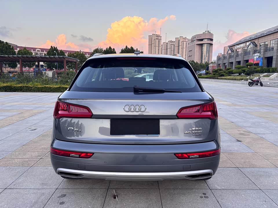 Audi Q5L Audi Q5L