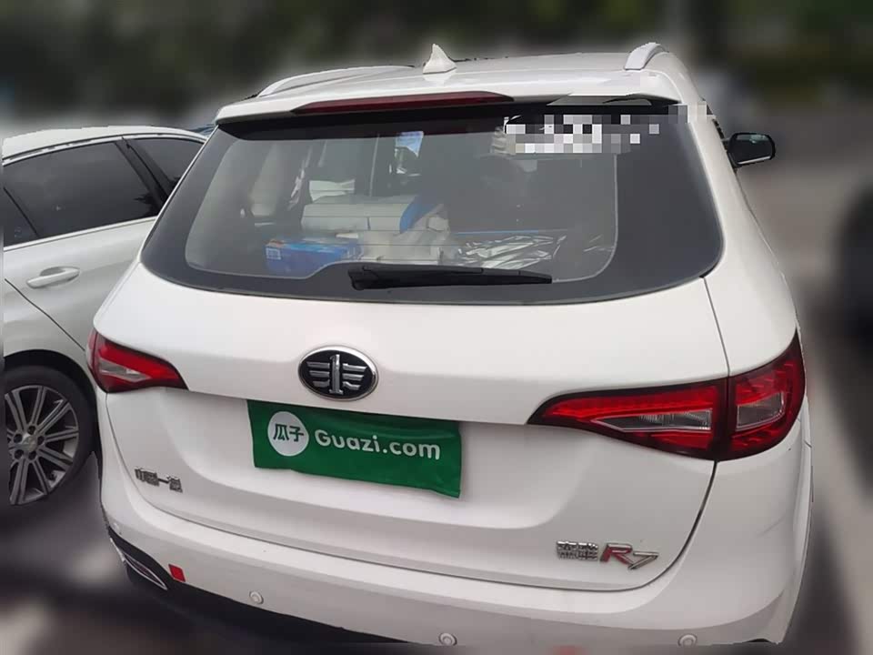 FAW Xenia R7