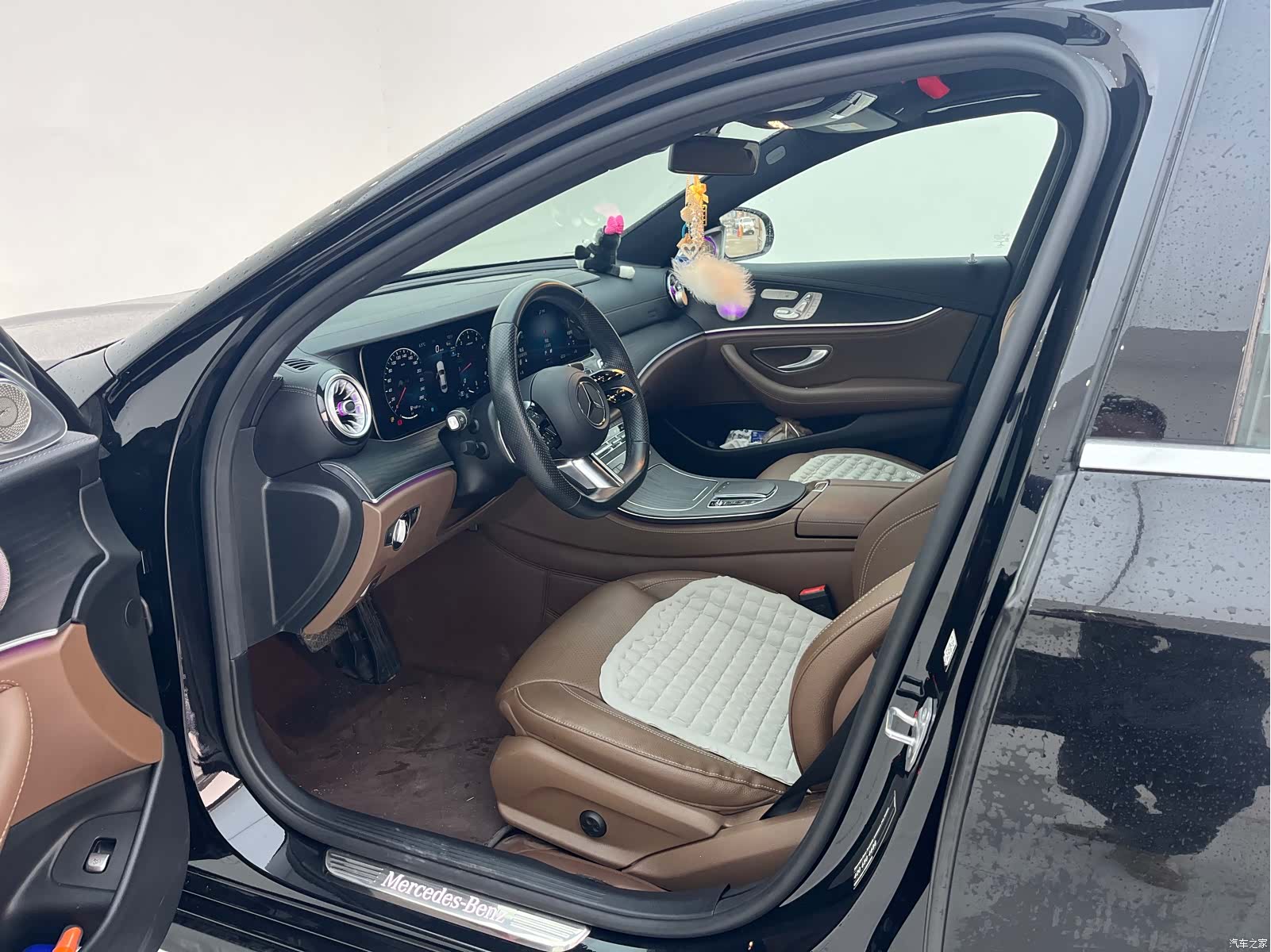 Mercedes-Benz E-Class, 2022 4