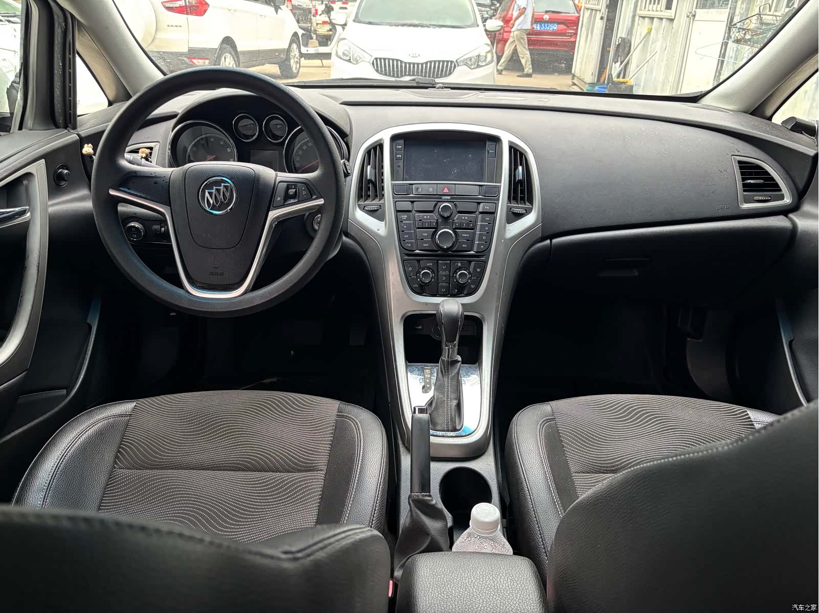 Buick XT, 2013 8