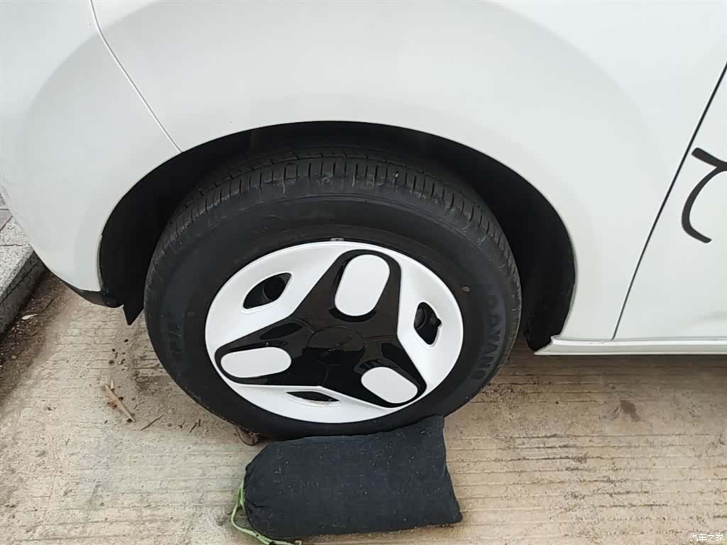 Geely Panda, 2025 23