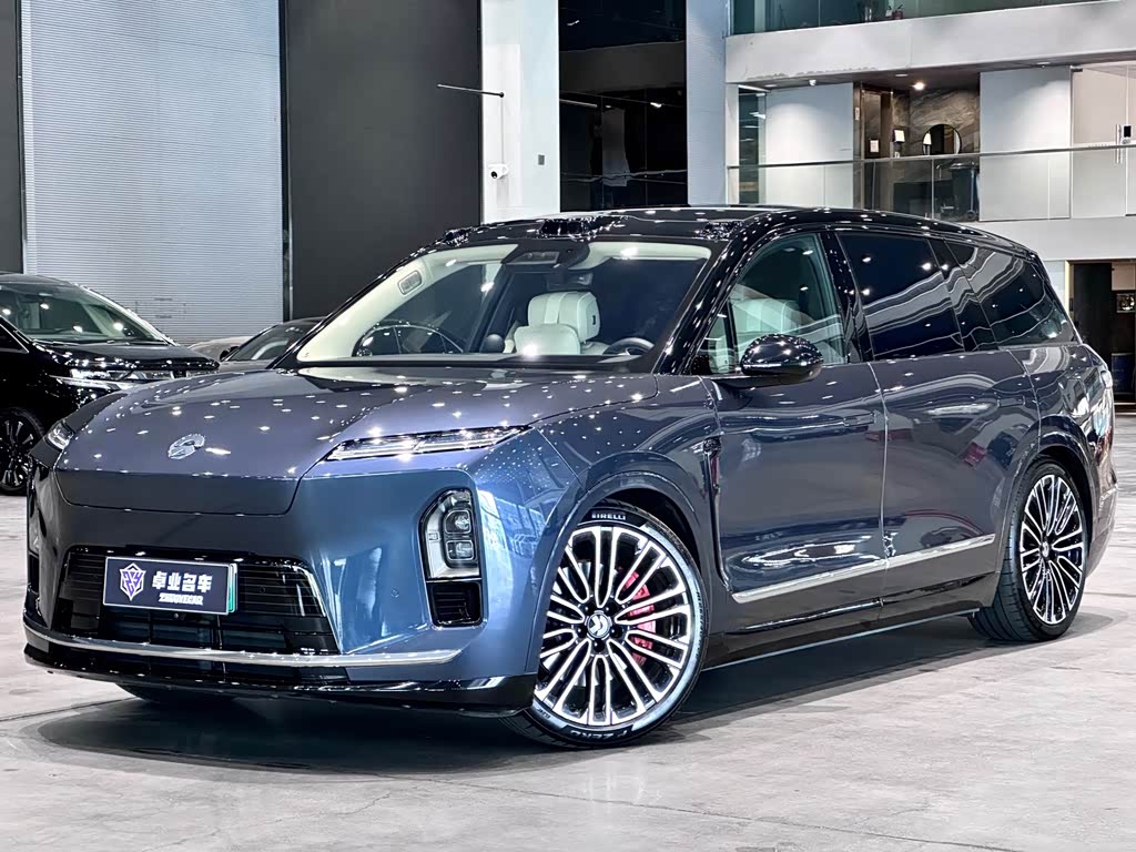 NIO ES8