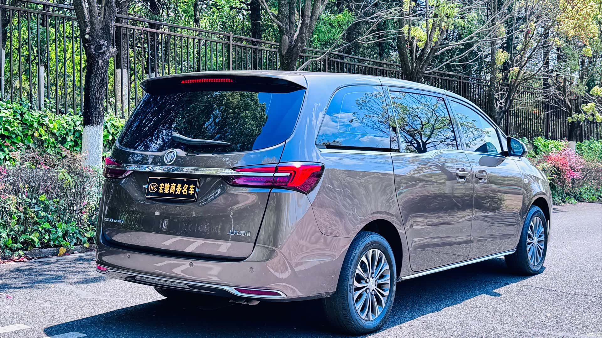 Buick GL8, 2022 6