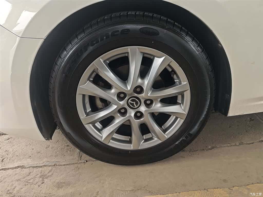 Mazda Mazda3, 2019 23