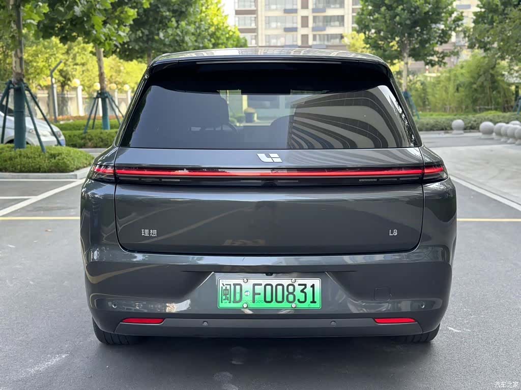 Li Auto L8, 2023 8