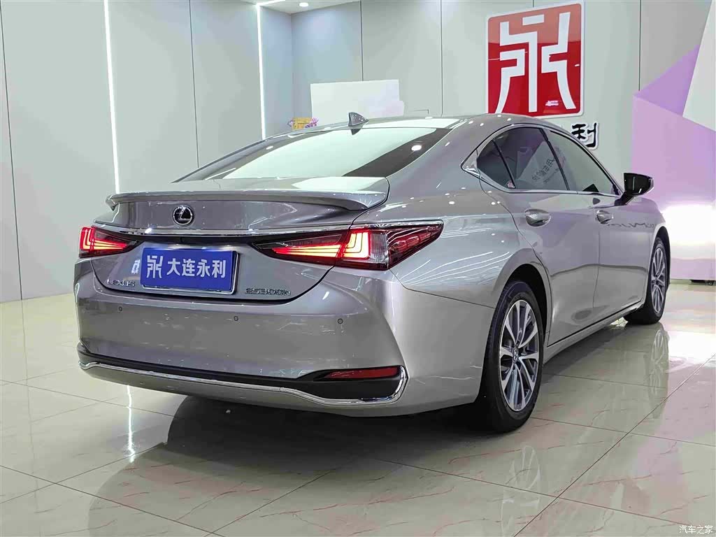 Lexus ES, 2024 6