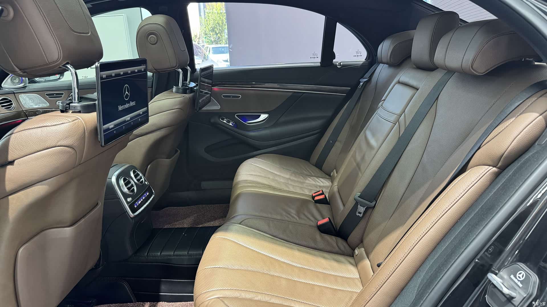Mercedes-Benz S-Class, 2019 19