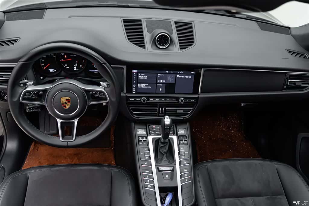 Porsche Macan, 2021 10