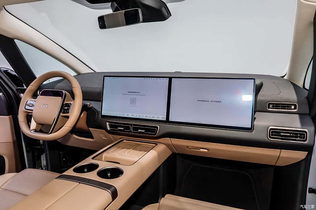 Li Auto MEGA, 2025 31