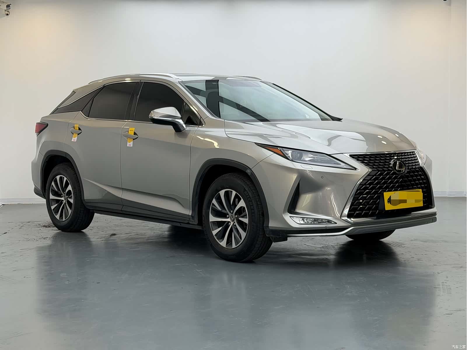 Lexus RX, 2020 3