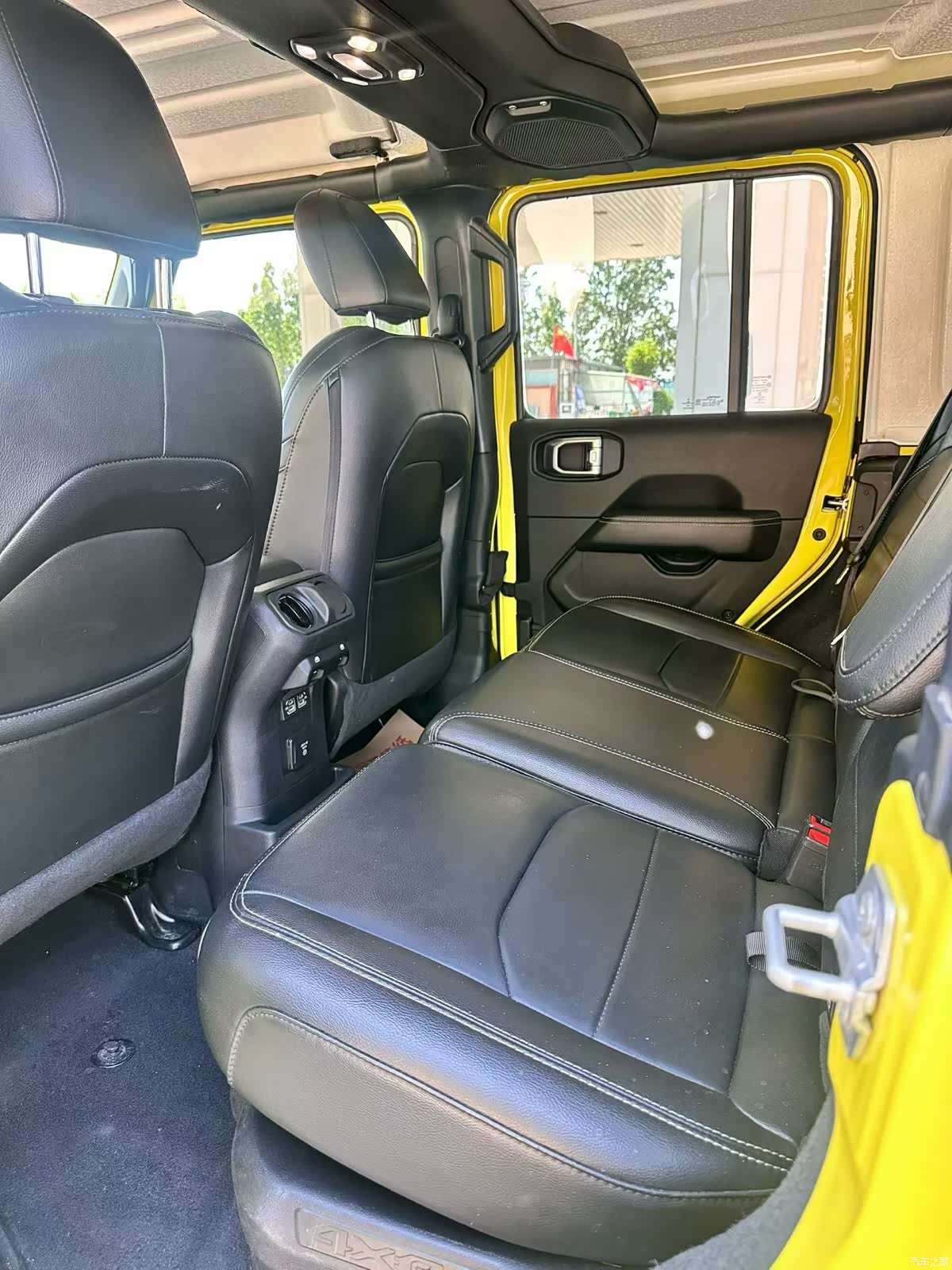Jeep Wrangler, 2024 все фото