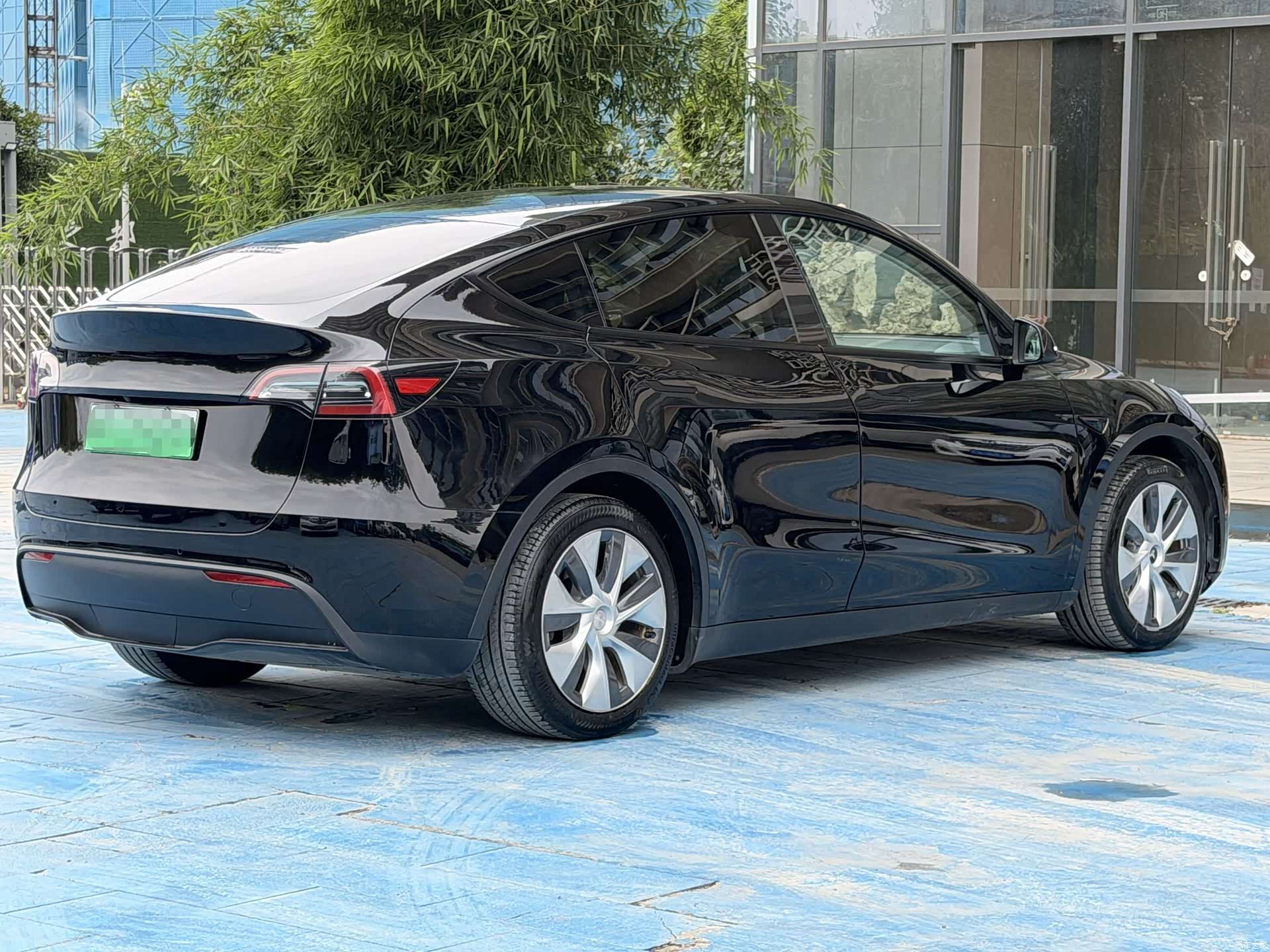 Tesla Model Y, 2022 11