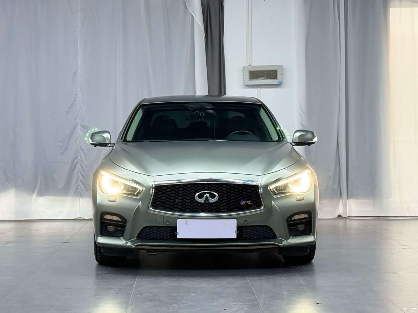 Infiniti Q50L, 2015 2