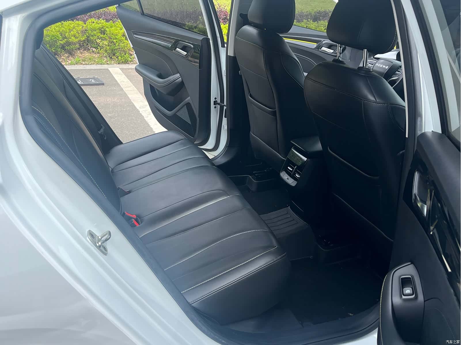 Roewe i5, 2022 10