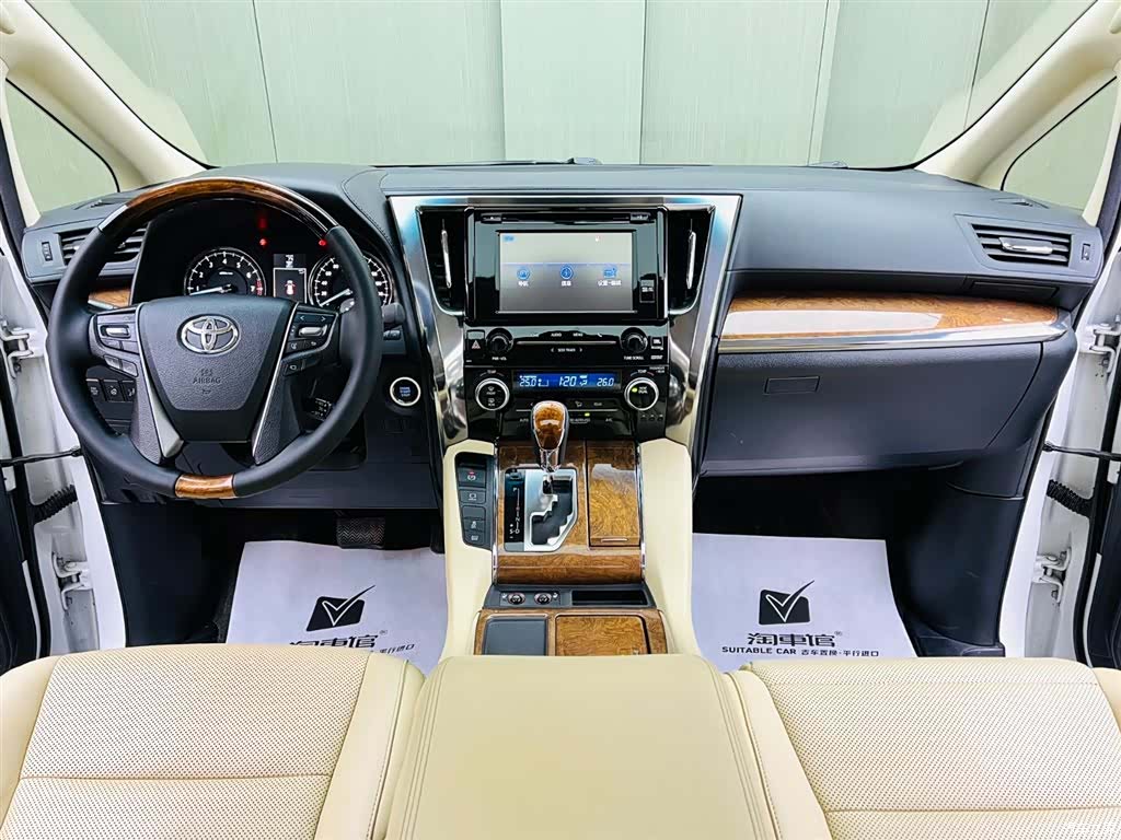Toyota Alphard, 2017 9