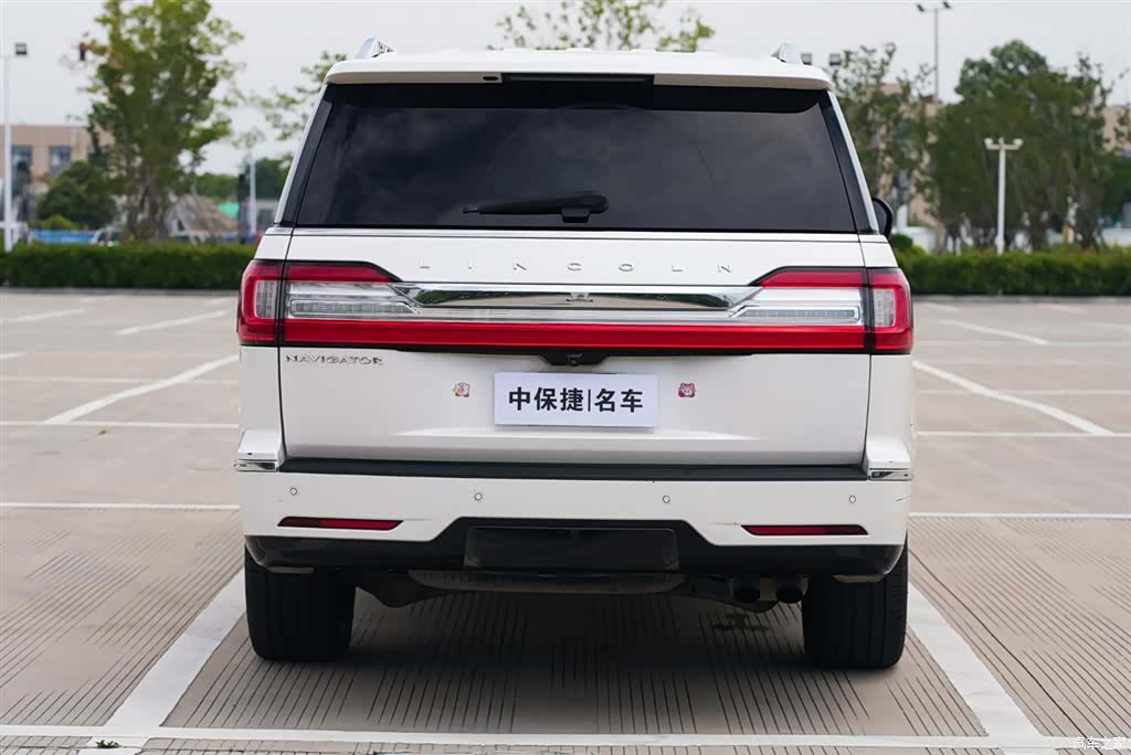 Lincoln Navigator, 2018 26