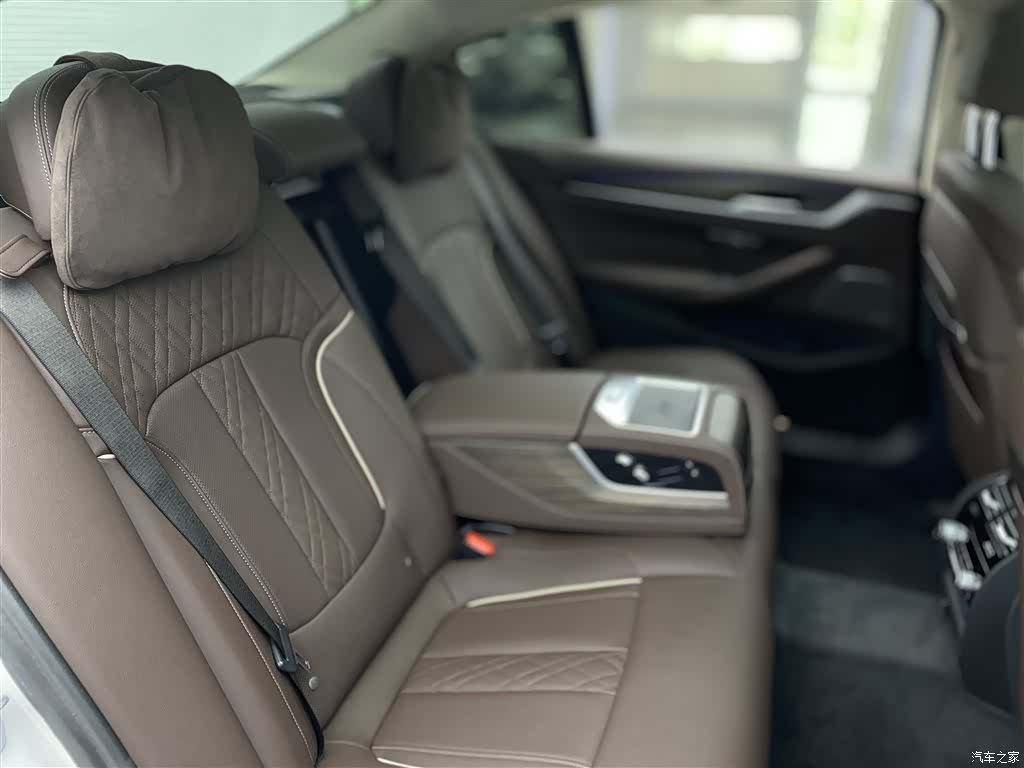 BMW 5 Series, 2022 10