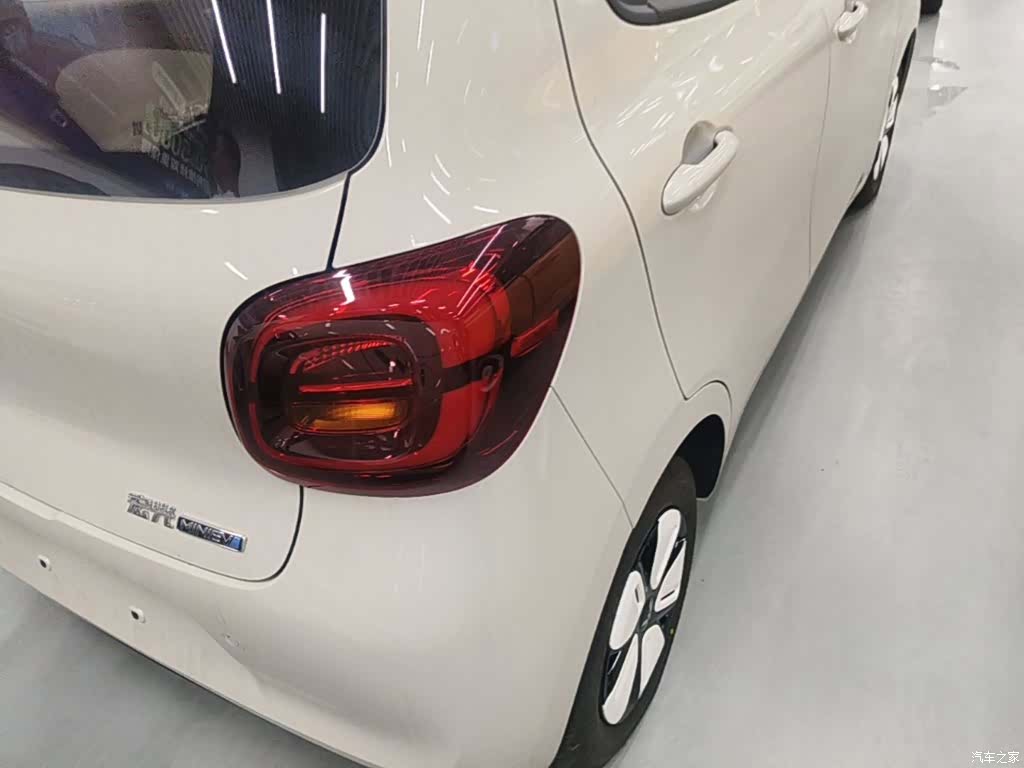 Wuling MINIEV, 2026 8
