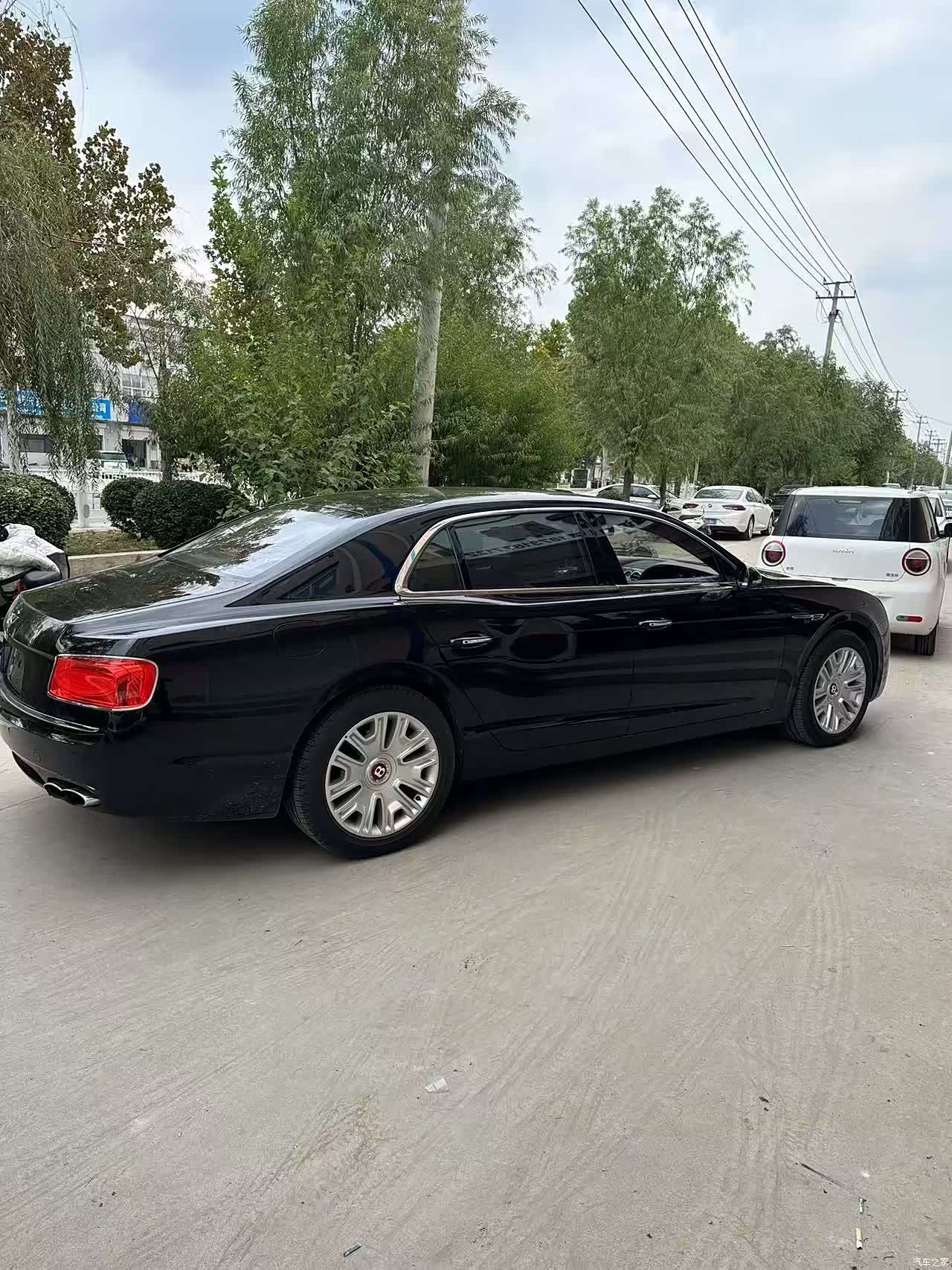 Bentley Flying Spur, 2018 3