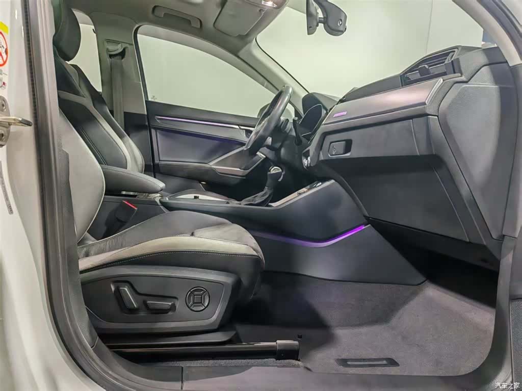 Audi Q3, 2020 7