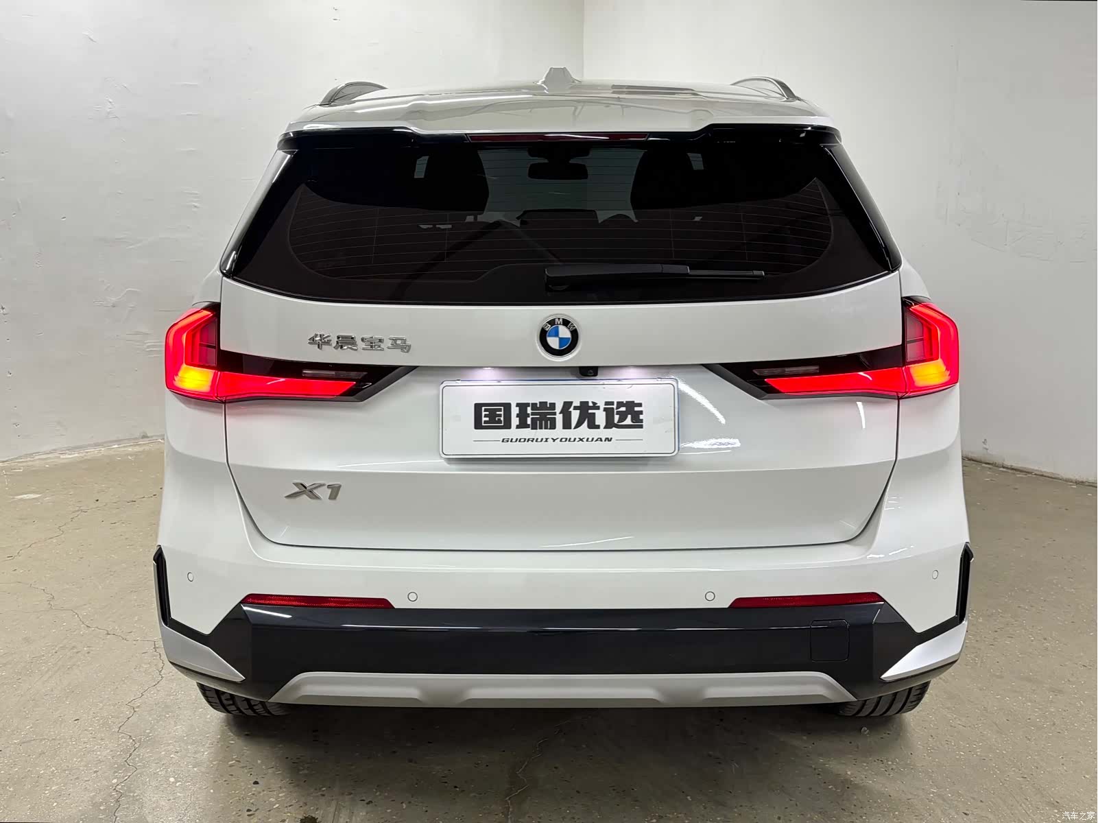 BMW X1, 2024 все фото