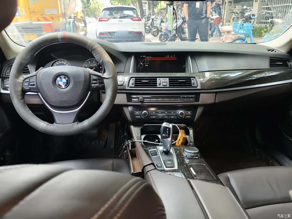 BMW 5 Series, 2017 10