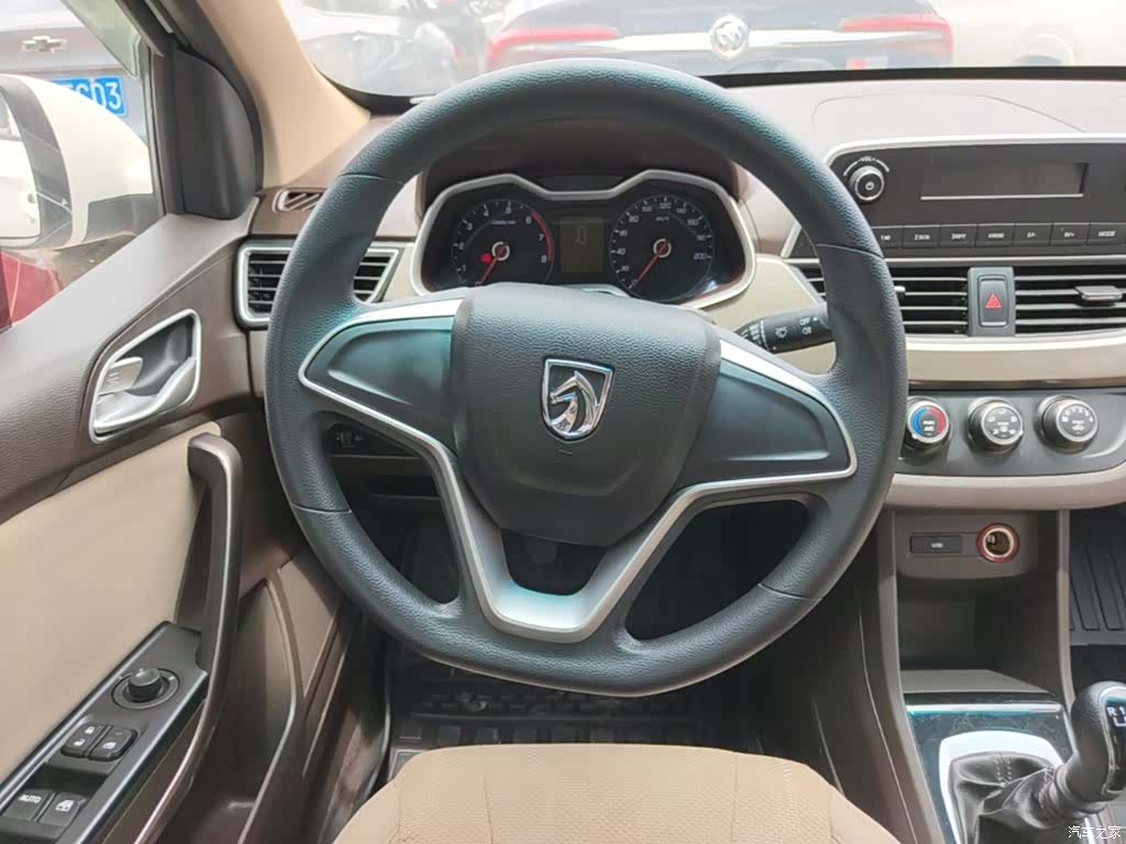 Wuling 310W, 2021 11