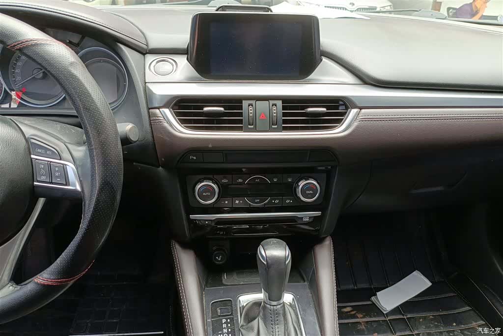 Mazda Atenza, 2017 13