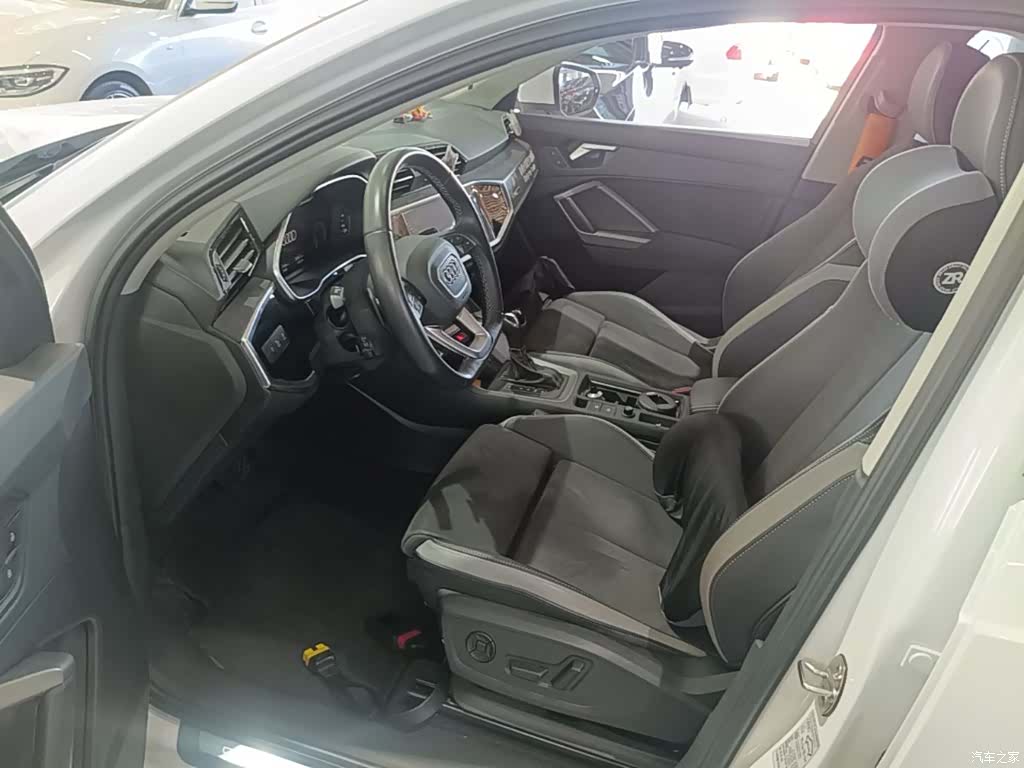 Audi Q3, 2023 15