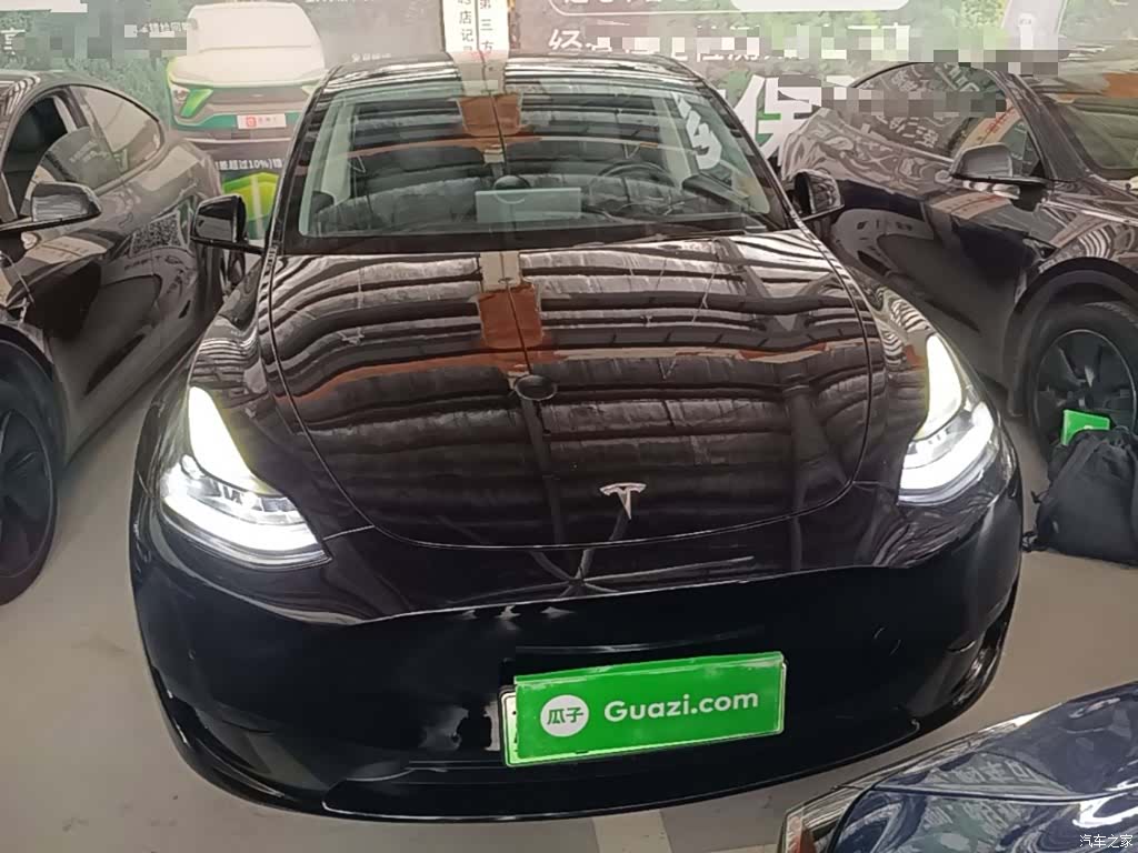 Tesla Model Y, 2023 3