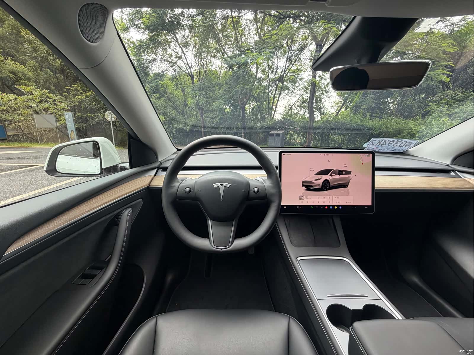 Tesla Model Y, 2023 11