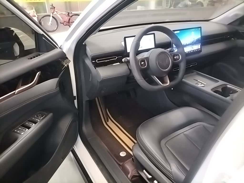 Wuling Starlight, 2025 16
