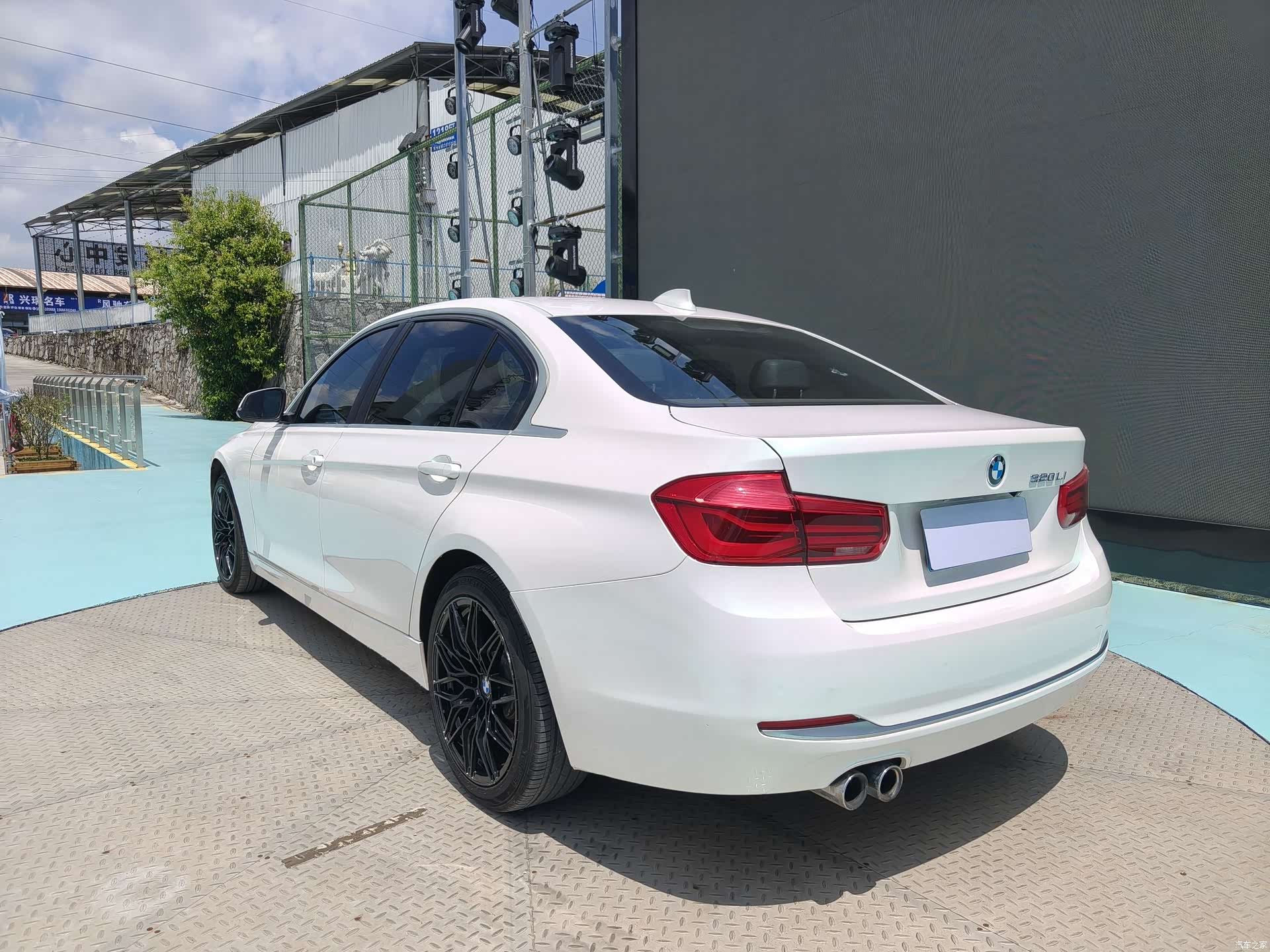 BMW 3 Series, 2019 14