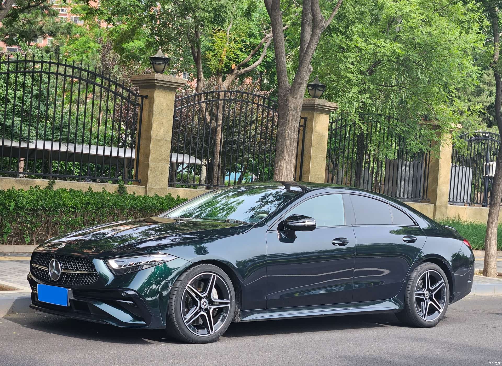 Mercedes-Benz CLS, 2023 1