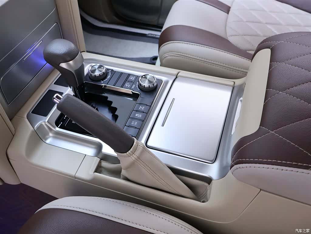 Toyota Land Cruiser, 2019 12