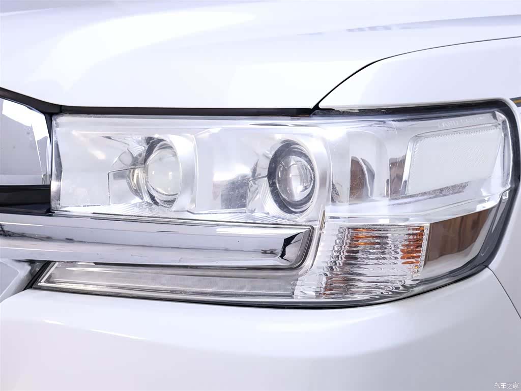 Toyota Land Cruiser, 2019 4