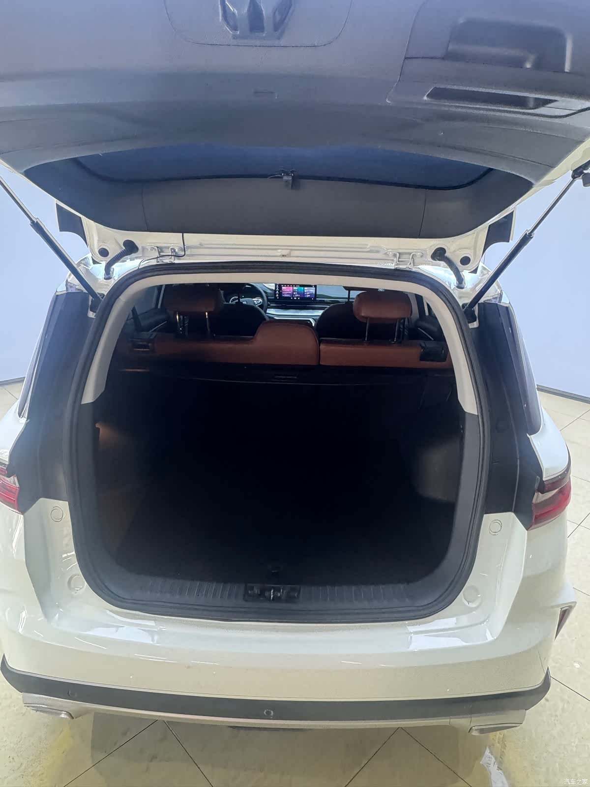 Geely X6, 2023 7